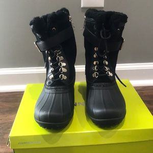 Gianni Bini lace up boots with fur
